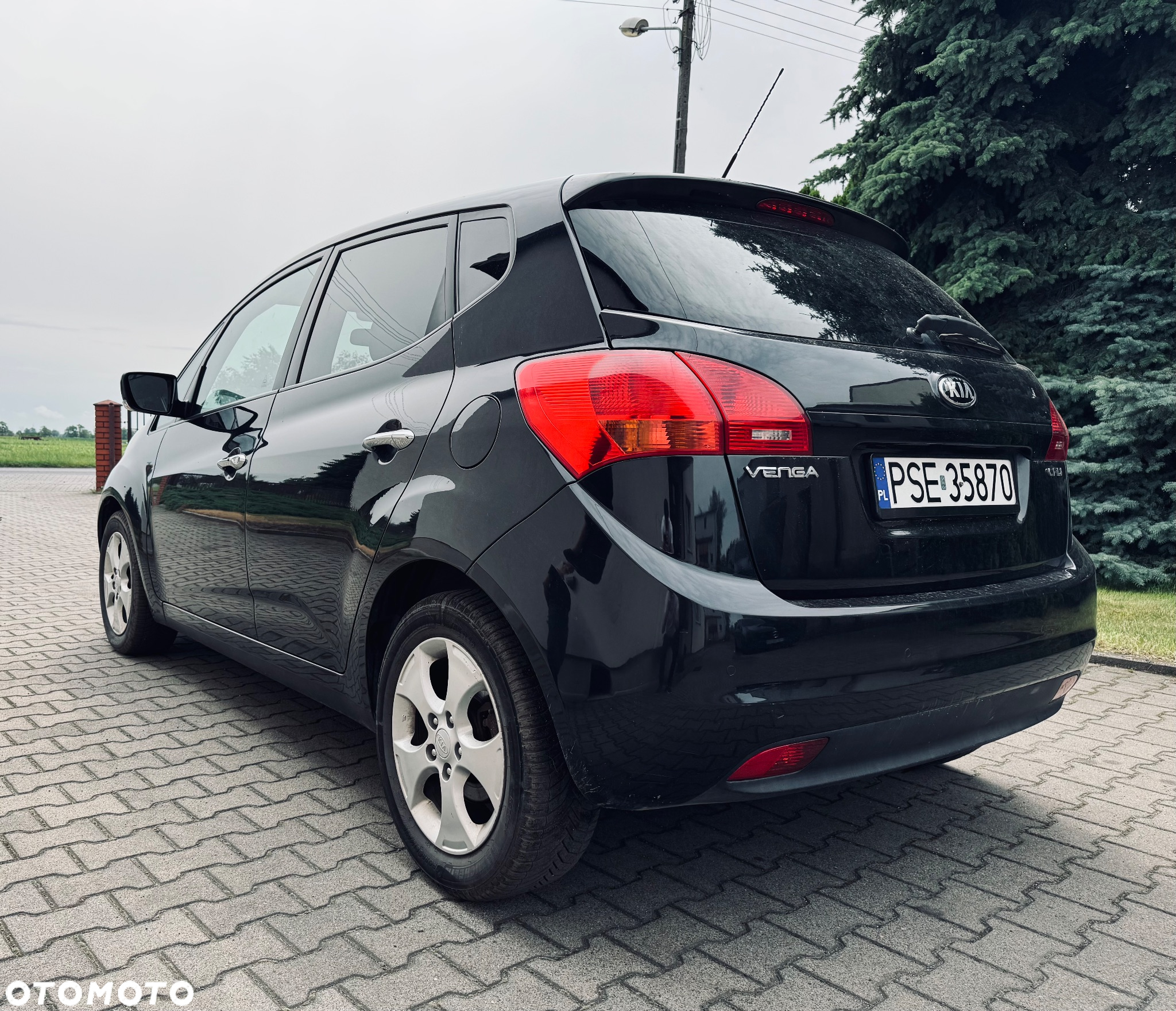 Kia Venga 1.6 CRDi 128 Business Line - 8