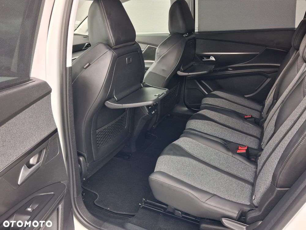 Peugeot 5008 PureTech 130 EAT8 Stop & Start Allure Business-Paket - 27