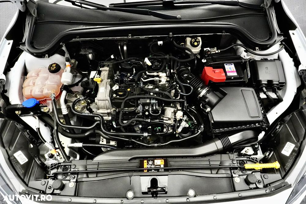 Ford Focus 1.0 EcoBoost Titanium Business - 33