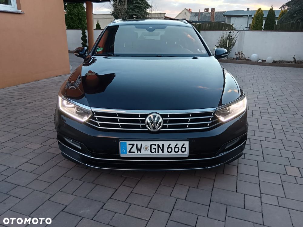 Volkswagen Passat 2.0 TDI SCR DSG 4Motion Business - 2