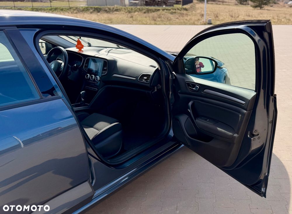 Renault Megane BLUE dCi 115 EDC INTENS - 12
