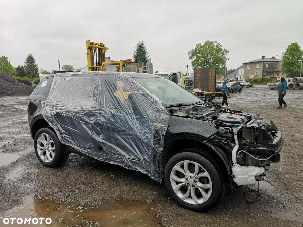 Land Rover Discovery Sport TD4 HSE Luxury - 14