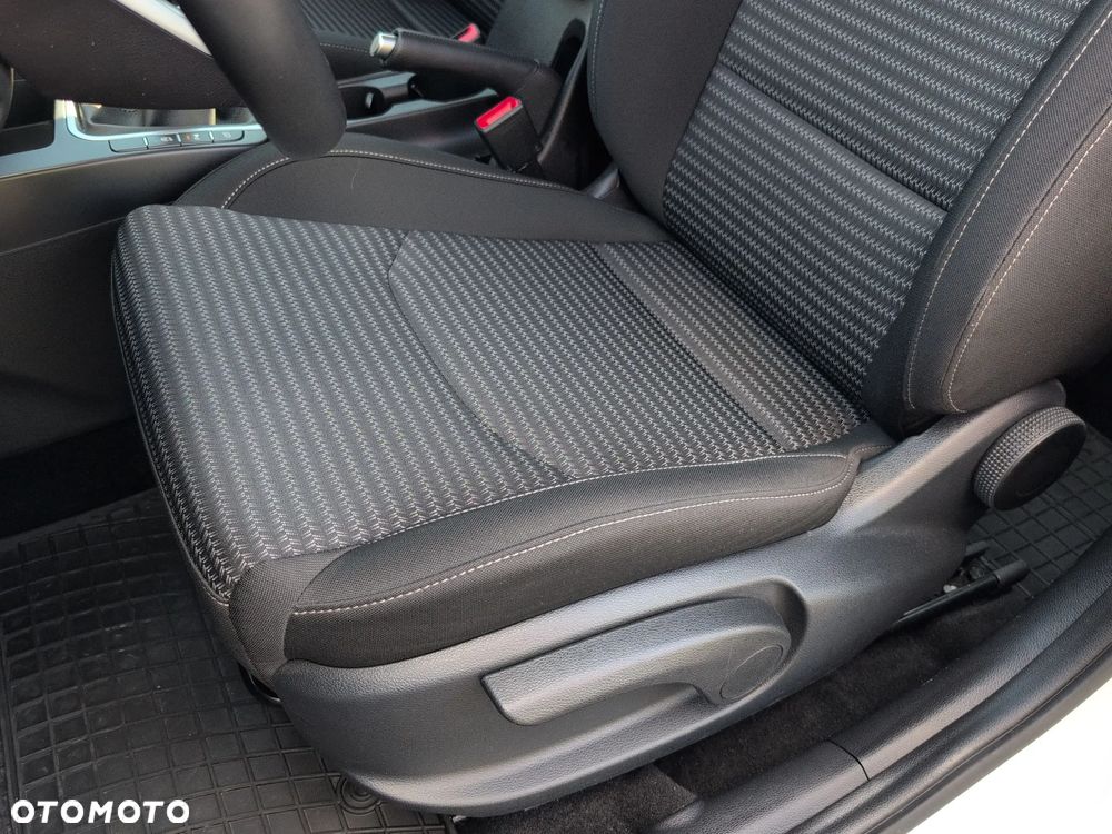 Kia Ceed 1.5 T-GDI M - 12