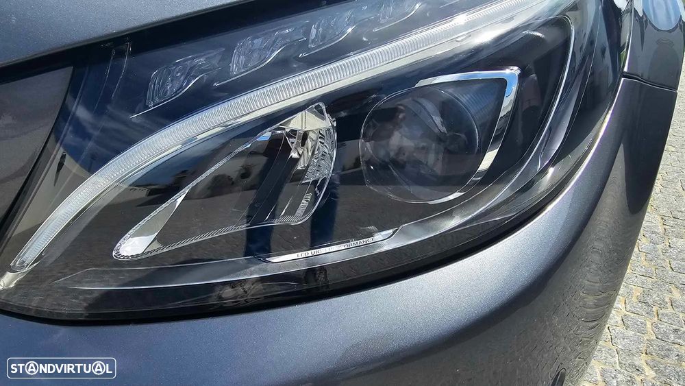 Mercedes-Benz 300 - 4