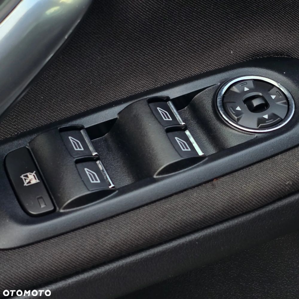 Ford Mondeo 2.0 TDCi Viva Titanium - 28