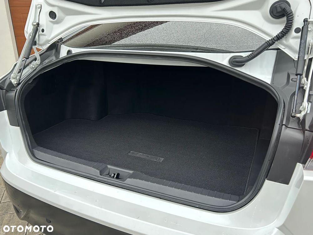 Toyota Mirai Luxury - 17