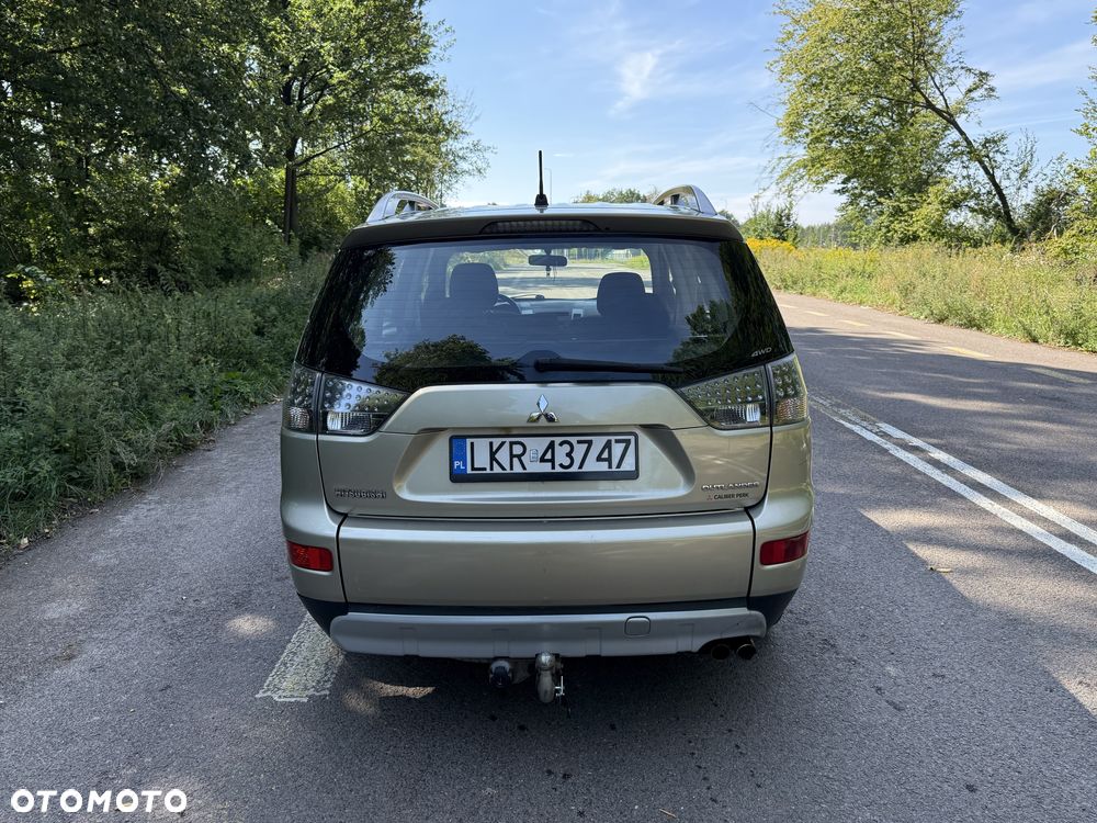 Mitsubishi Outlander - 6