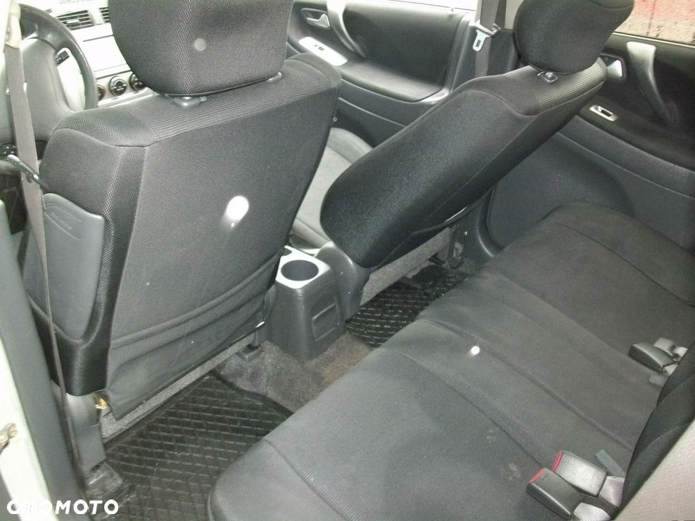 Suzuki Liana - 5