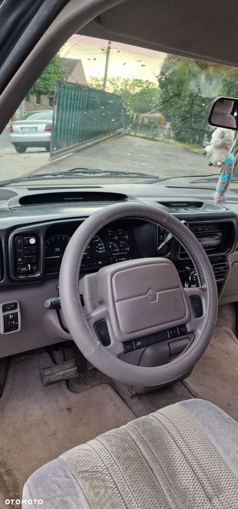 Chrysler Voyager 3.3 LE - 5