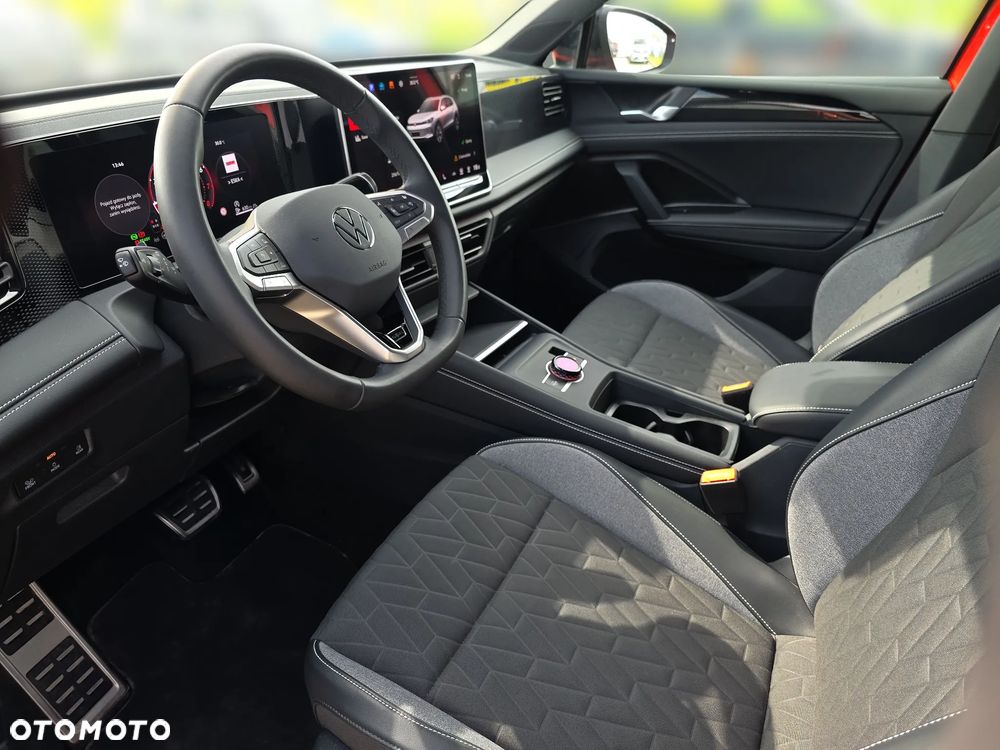 Volkswagen Tiguan - 12