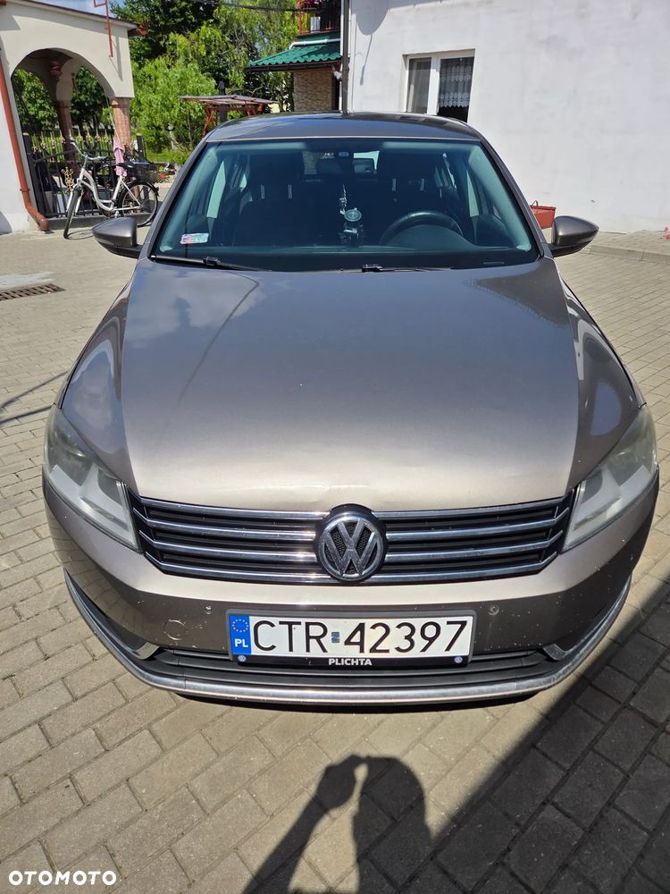 Volkswagen Passat 2.0 TDI Comfortline - 4