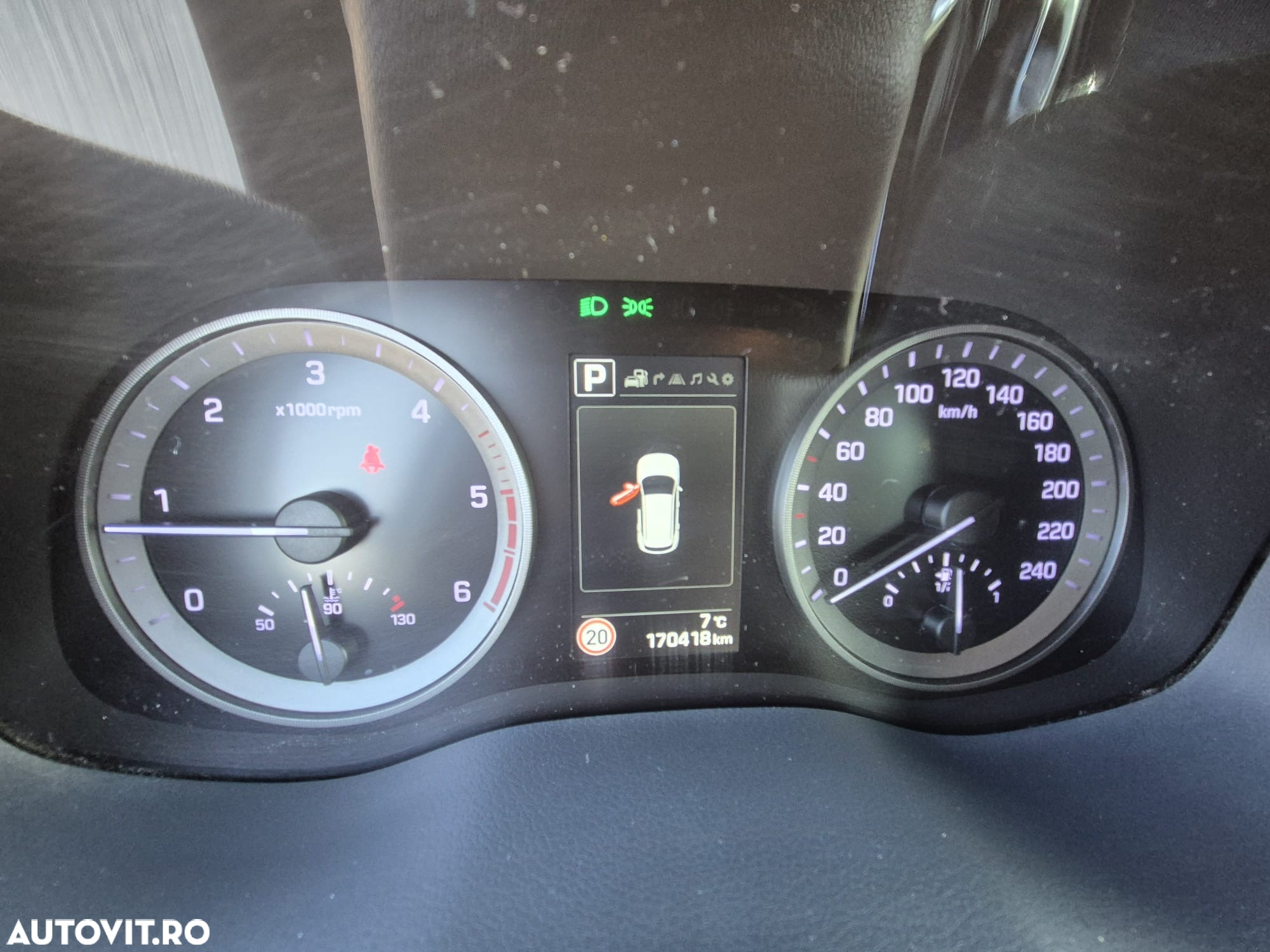 Hyundai Tucson 2.0 CRDI 4WD 6AT Premium+ - 27