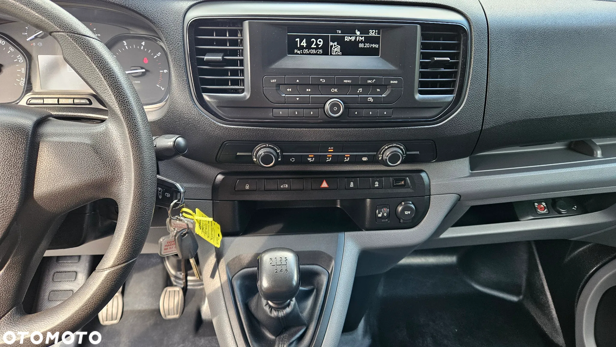 Toyota Proace 2,0D - 23