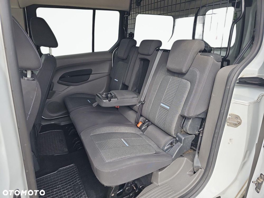 Ford Transit Connect - 26
