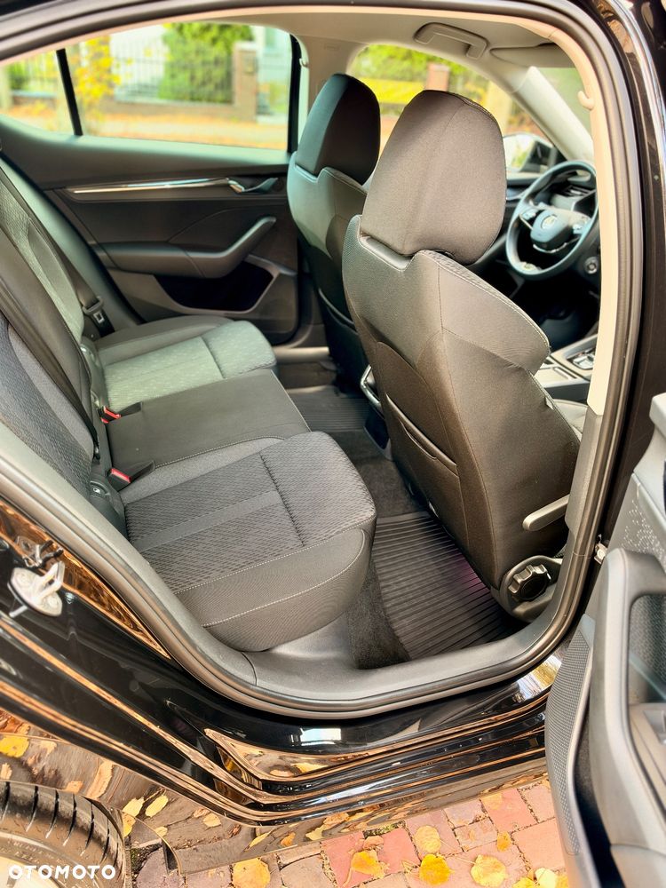 Skoda Octavia 2.0 TDI Style DSG - 12