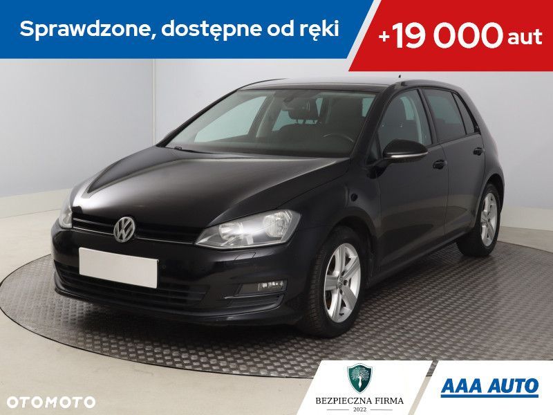 Volkswagen Golf - 2