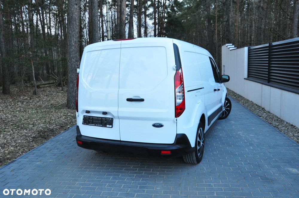 Ford CONNECT - 4