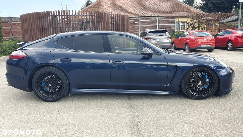 Porsche Panamera 4S PDK - 4