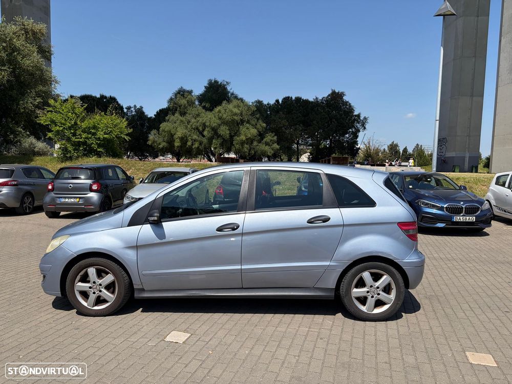 Mercedes-Benz B 180 CDI - 10