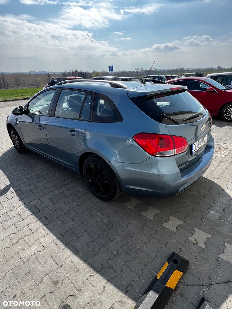Chevrolet Cruze 1.6 LS - 5