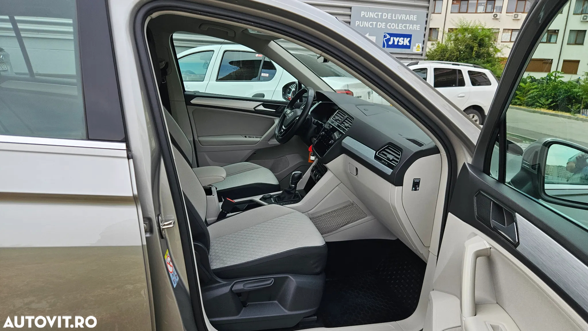 Volkswagen Tiguan 2.0 TDI 4Mot DSG Comfortline - 26