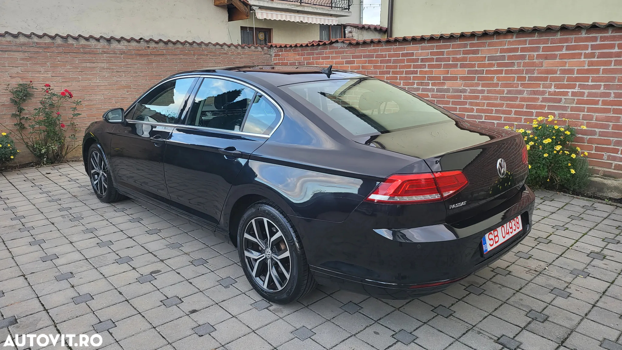 Volkswagen Passat - 25