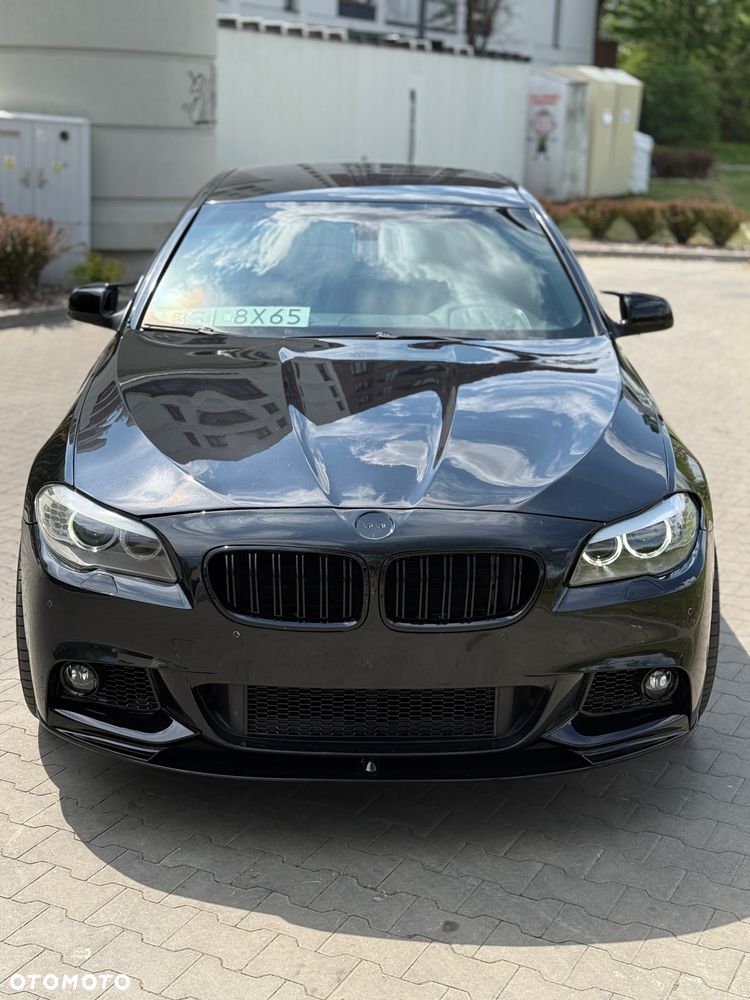 BMW Seria 5 525d - 11