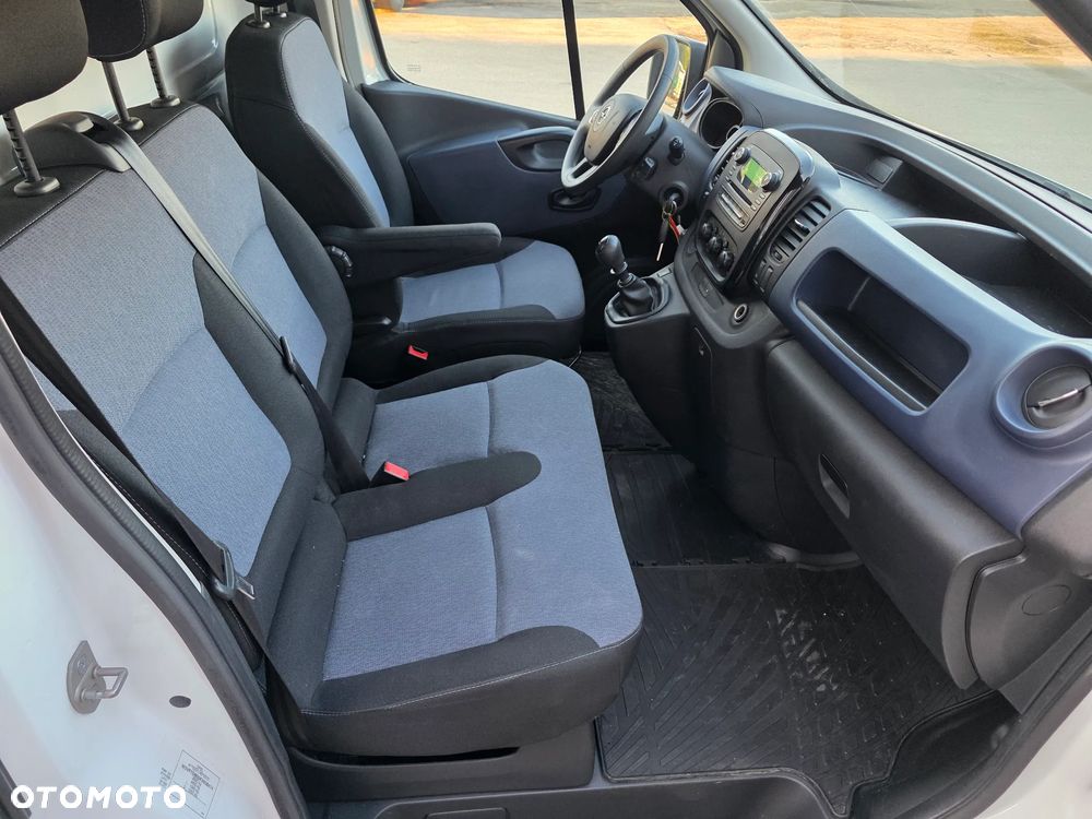 Opel Vivaro - 12