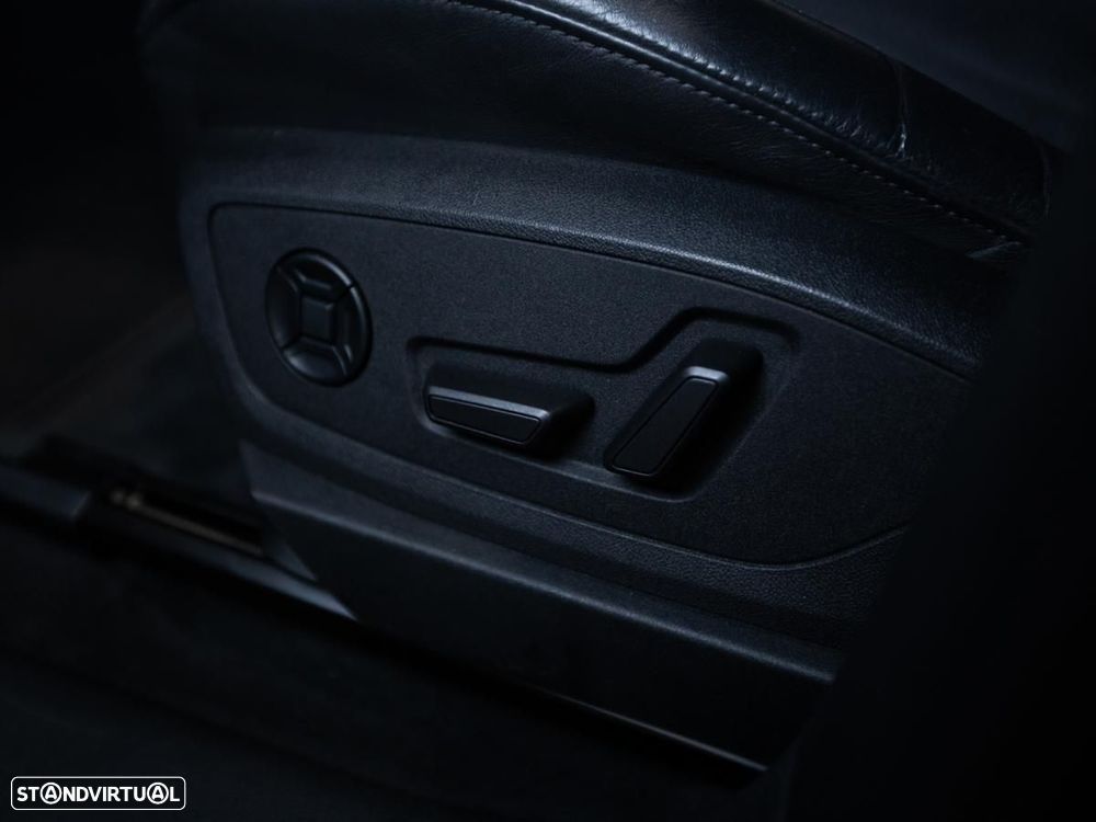 Audi e-tron 55 quattro S line - 16