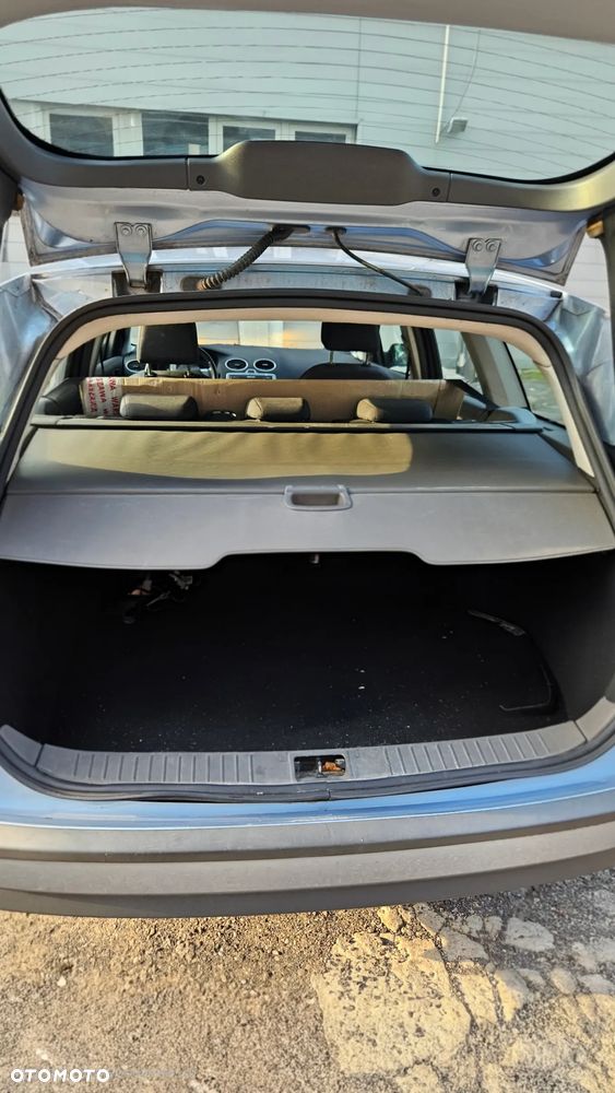 Ford Focus 1.8 Trend - 6