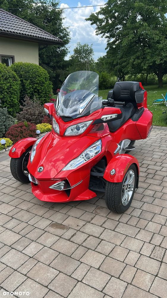 Can-Am Spyder - 19