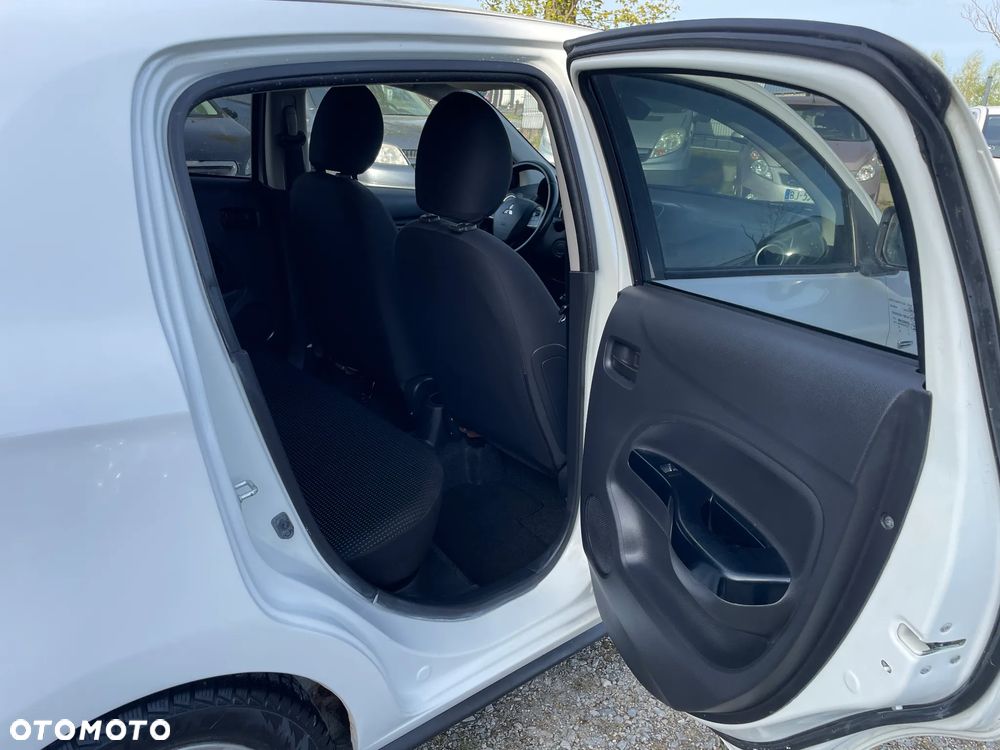 Mitsubishi Space Star 1.2 Intense - 17