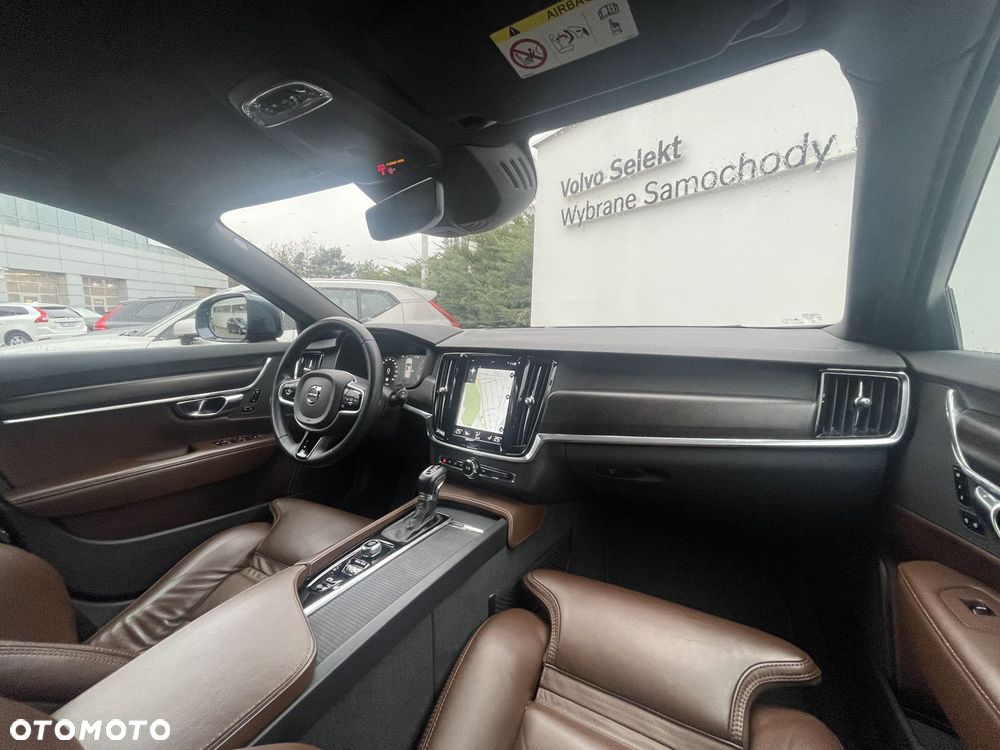 Volvo V90 Cross Country - 15