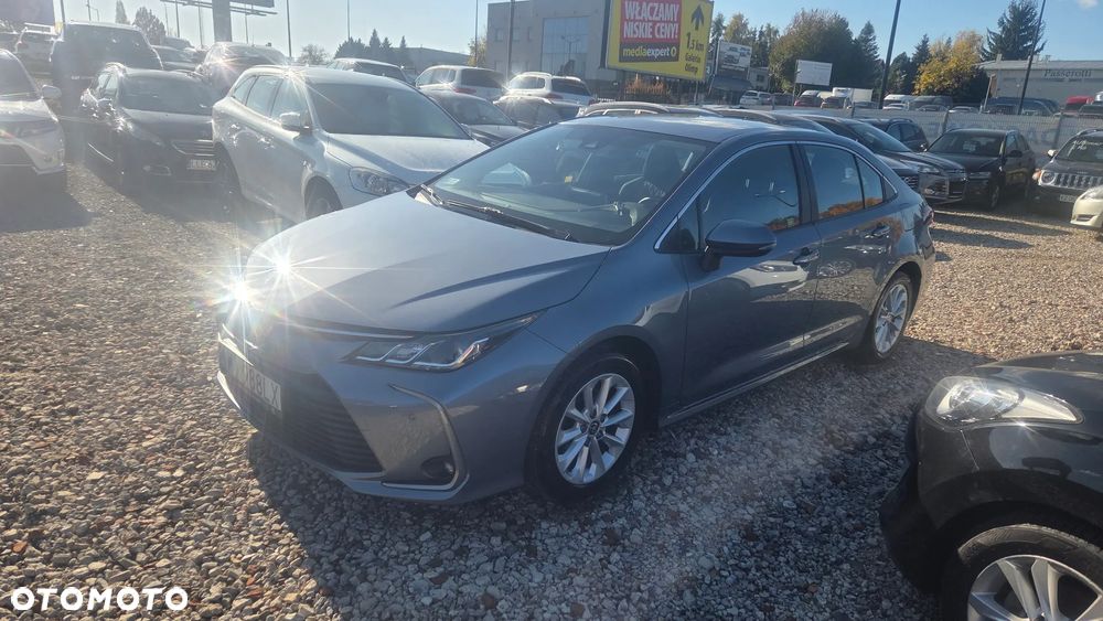 Toyota Corolla - 1