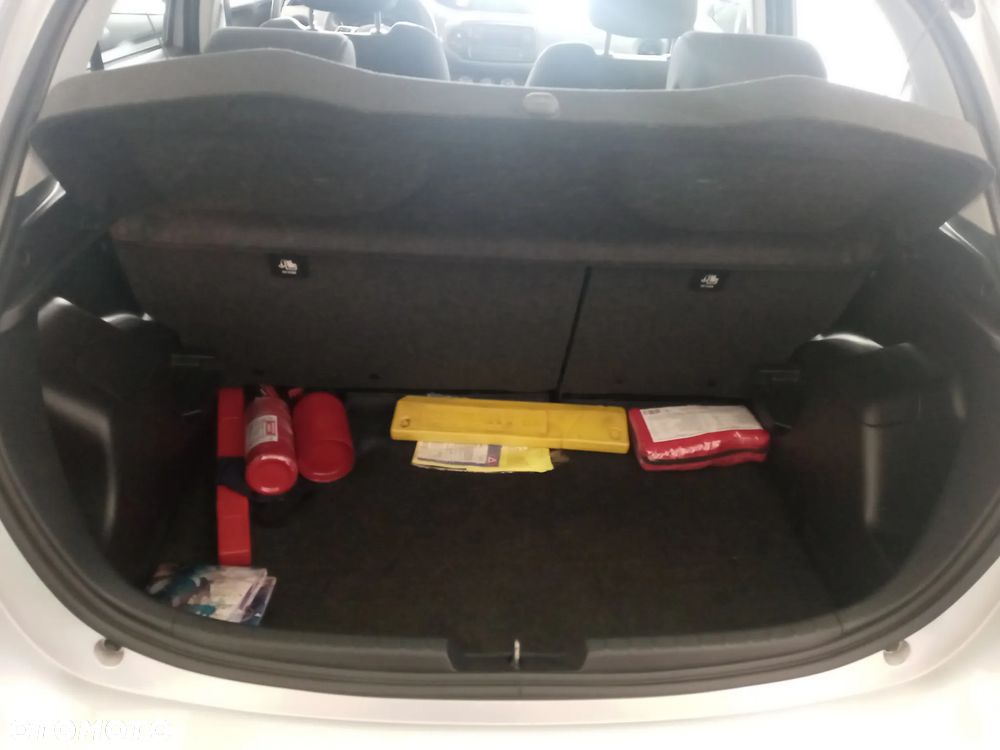 Toyota Yaris 1.0 Active EU6 - 8