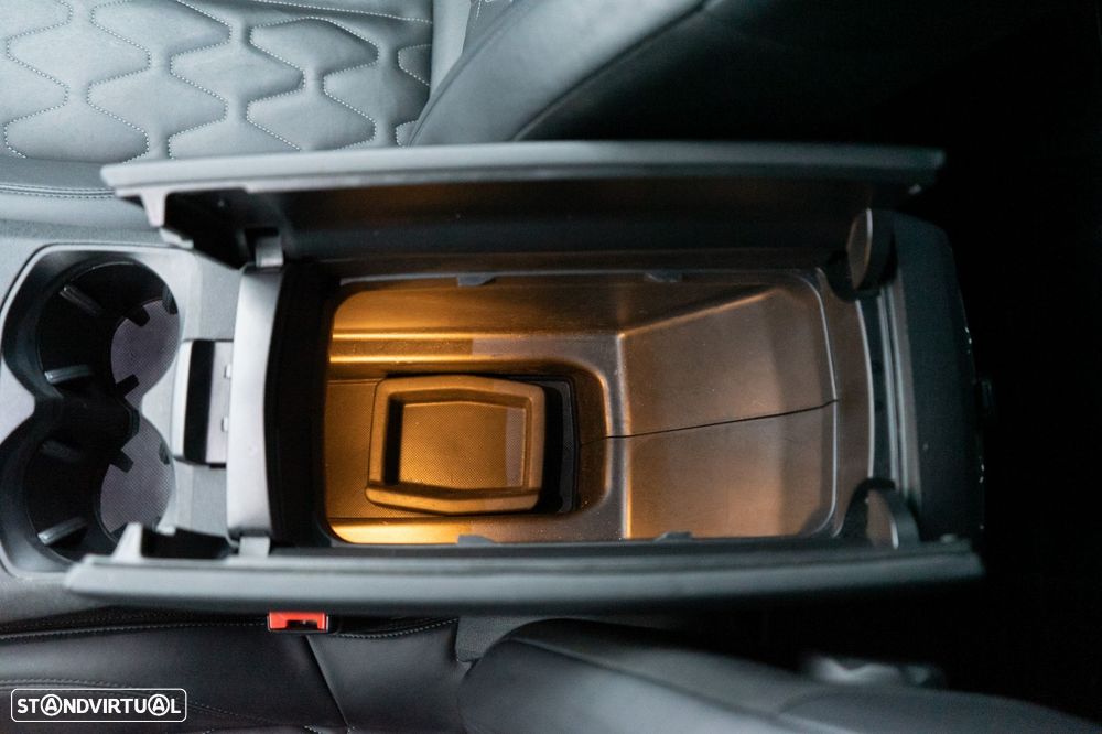 Peugeot 3008 1.6 Hybrid Allure Pack e-EAT8 - 28