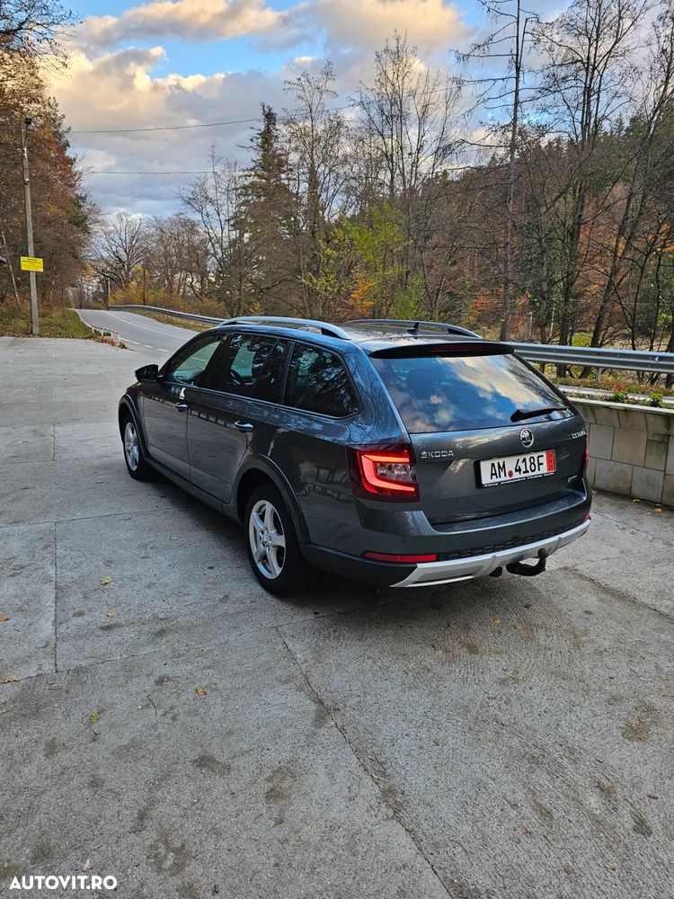 Skoda Octavia Combi 2.0 TDI 4x4 DSG Scout - 10