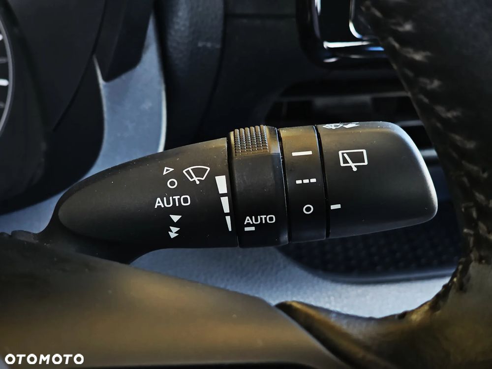 Toyota Yaris Hybrid 1.5 Comfort - 19