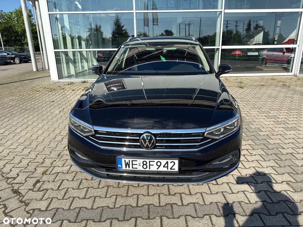 Volkswagen Passat Variant 2.0 TDI EVO Elegance DSG - 24