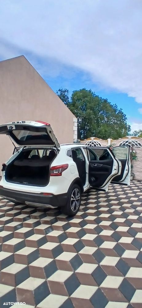 Nissan Qashqai - 4