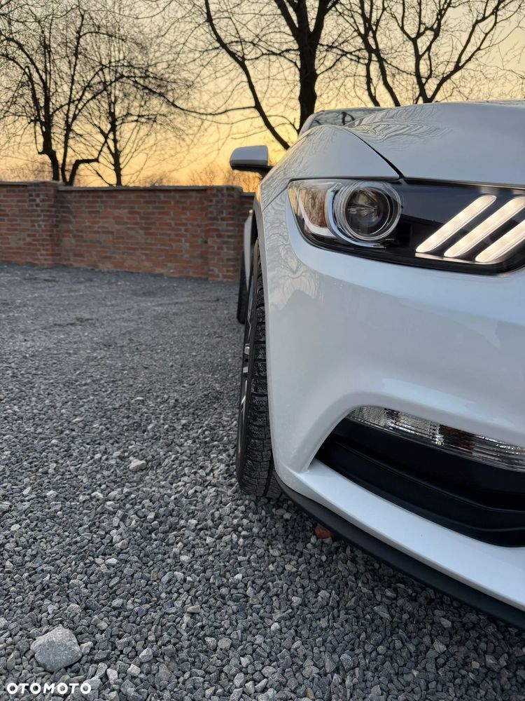 Ford Mustang 3.7 V6 - 18