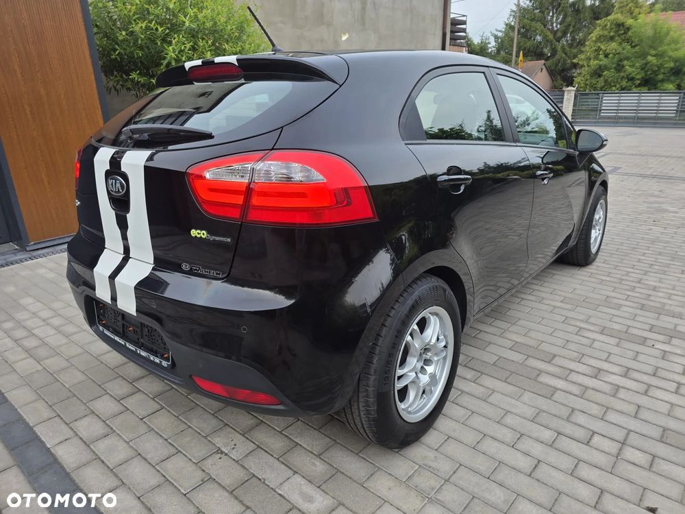 Kia Rio 1.4 Dream Team Edition - 4