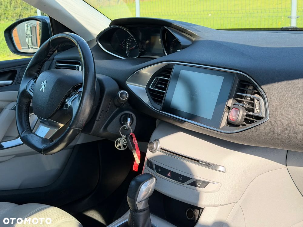 Peugeot 308 BlueHDi 150 Automatik Stop & Start Allure - 30