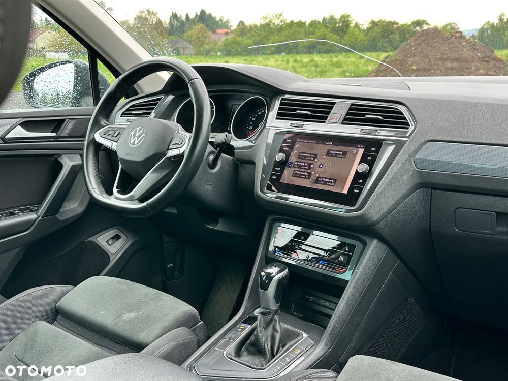 Volkswagen Tiguan - 26