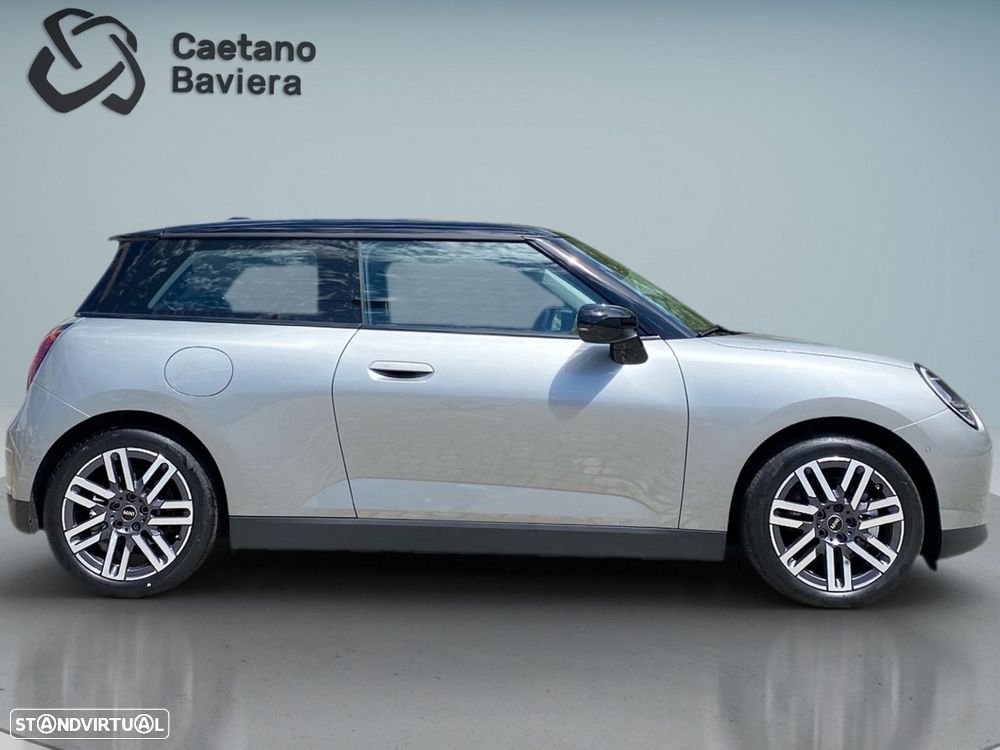 MINI 3 Portas Cooper E Classic S - 21