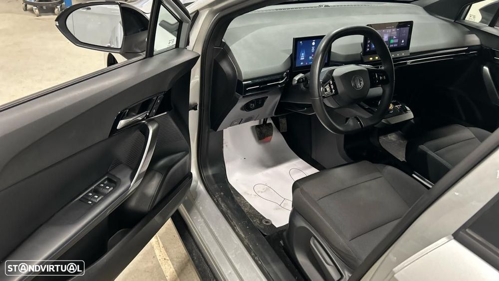 MG MG4 51 kWh Standard - 5