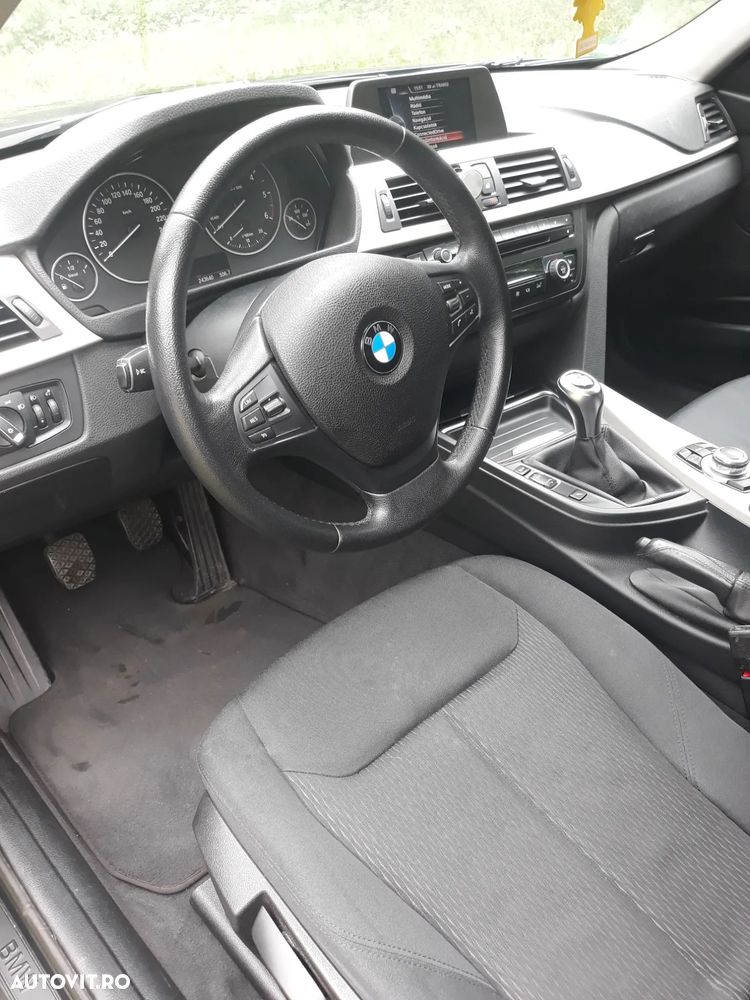 BMW Seria 3 318d Blue Performance - 12