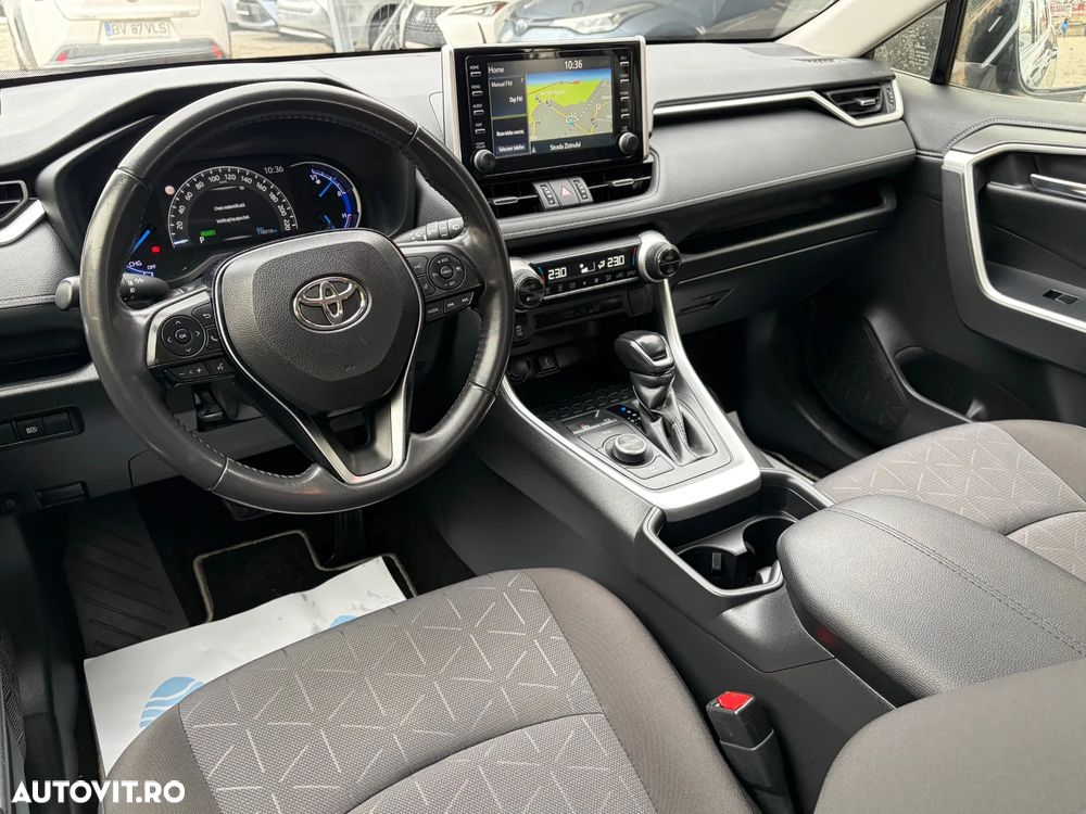 Toyota RAV4 - 7