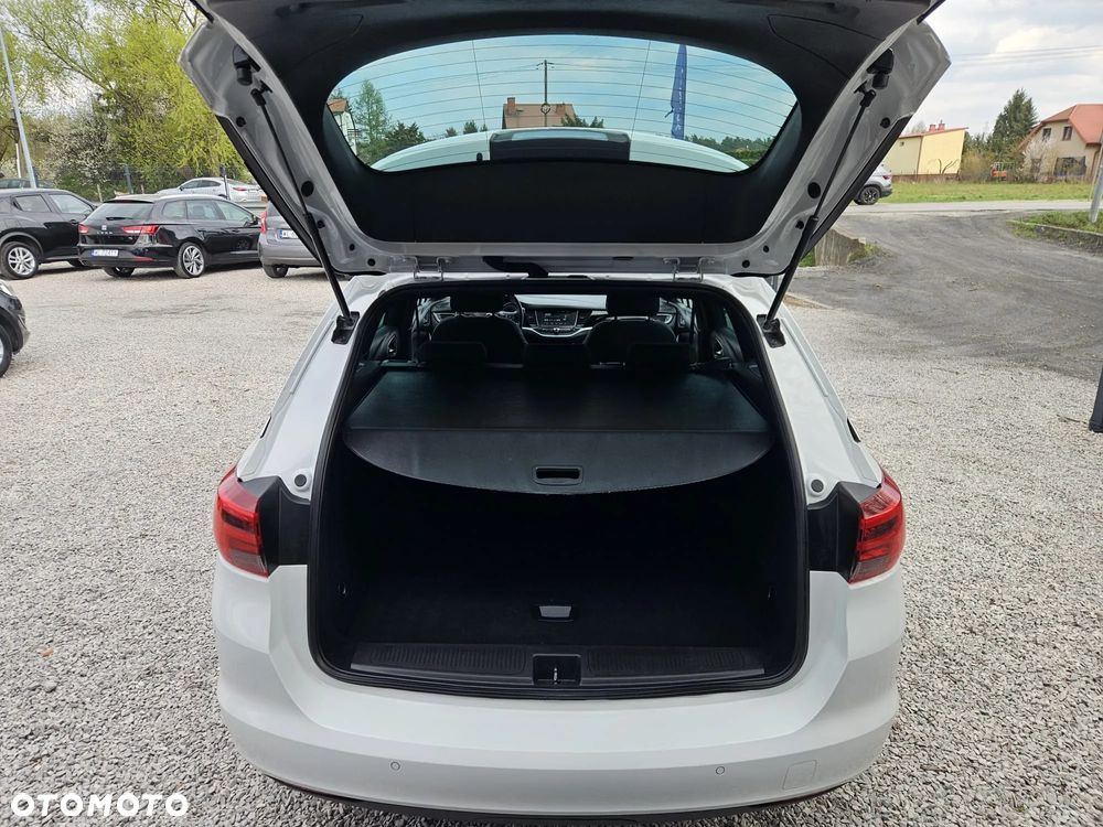 Opel Astra 1.4 Turbo Dynamic - 36