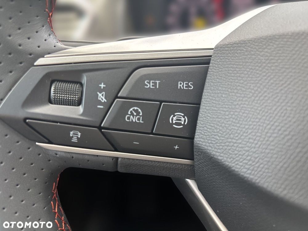 Seat Leon 1.5 eTSI FR DSG - 25